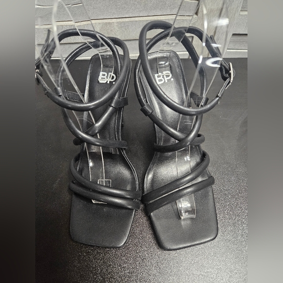 BP Nordstrom Ashlyn Square Toe Strappy Sandal In Black Size - Picture 10 of 11